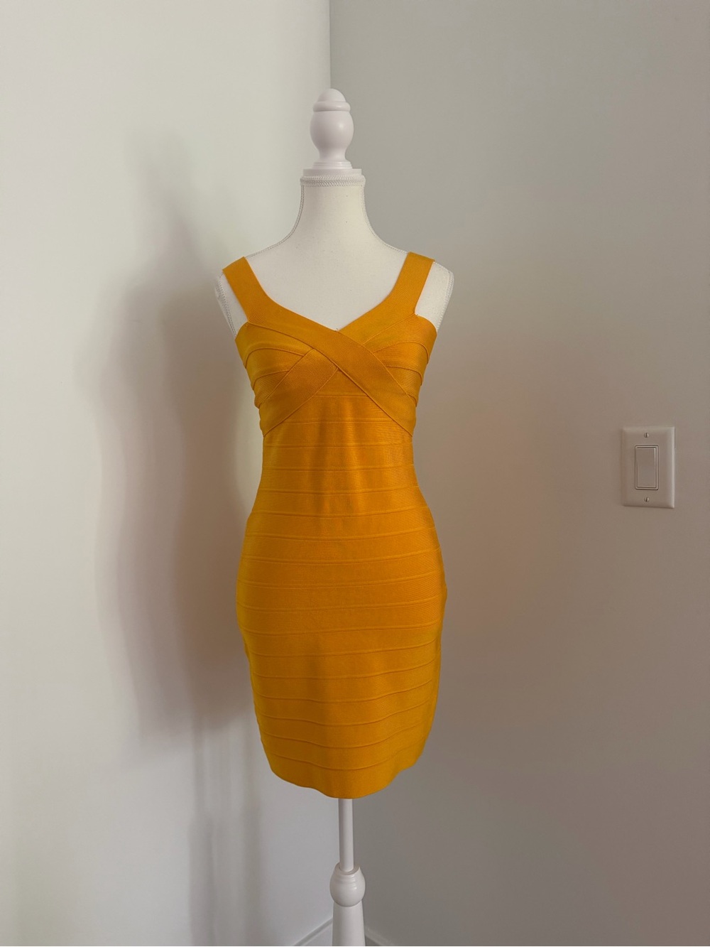 Yellow Sleeveless Bandage Bodycon Dress